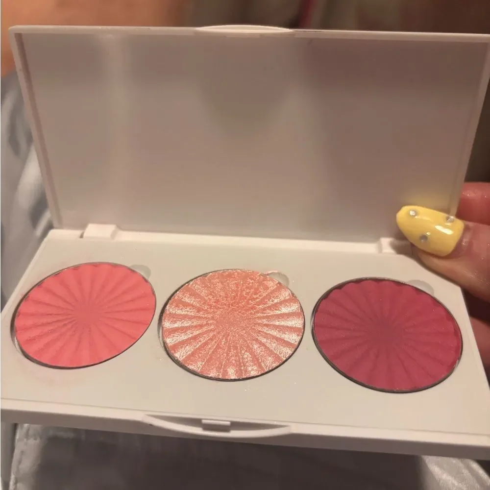 OFRA Bush/Highlighter Palette